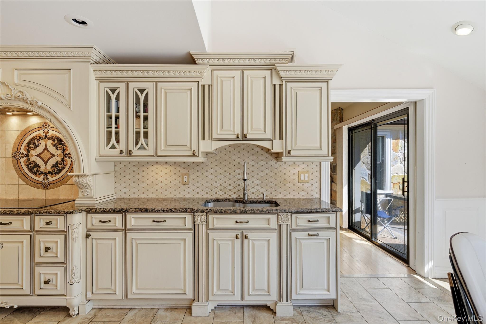 199 Cold Spring Road Syosset, NY 11791 - Photo 12 of 48