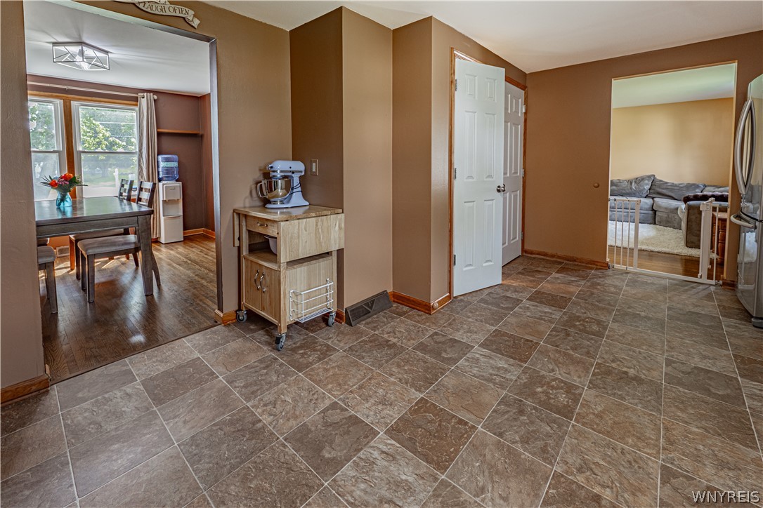 2981 Pearce Road Sanborn, NY 14132 - Photo 10 of 46 Gallery Image 10