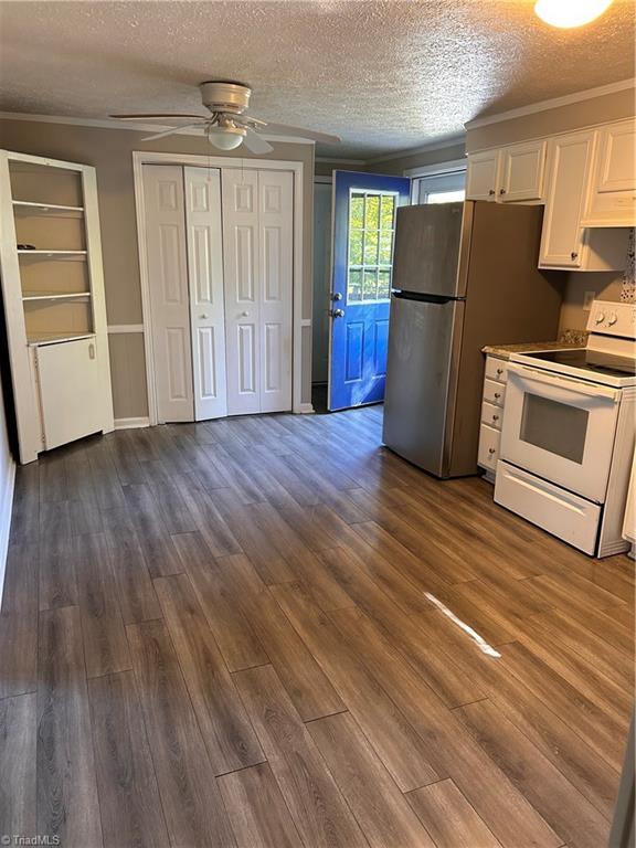 3135 Creek Ridge Road Greensboro, NC 27406 - Photo 6 of 12 Gallery Image 6