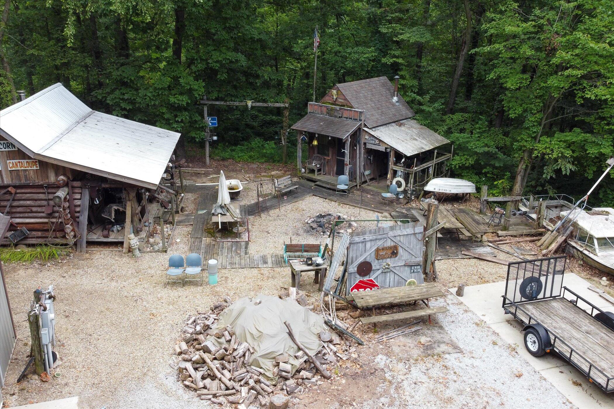 12297 Garr Road Buchanan, MI 49107 - Photo 3 of 19 View of Cabins