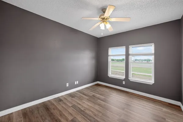 $950 | 12166 Metric Boulevard, Unit 2010, Austin, TX 78758