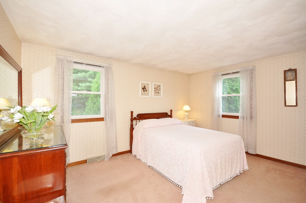 19 Baniulis Road Billerica, MA 01821 - Photo 8 of 11 Gallery Image 8
