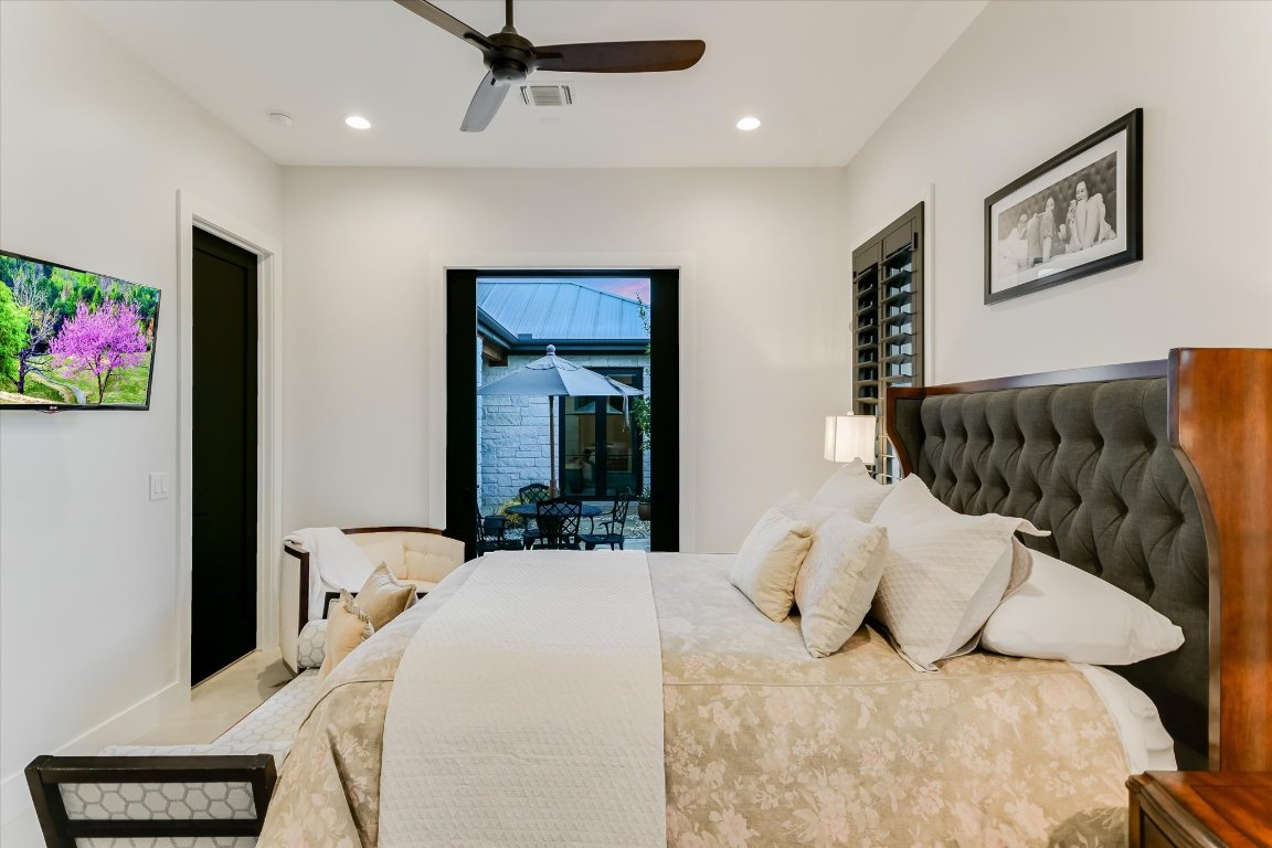 343 Pug Rippy Dripping Springs, TX 78620 - Photo 32 of 40 Front Left Suite