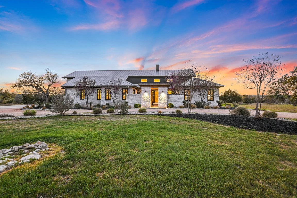 343 Pug Rippy Dripping Springs, TX 78620 - Photo 4 of 40