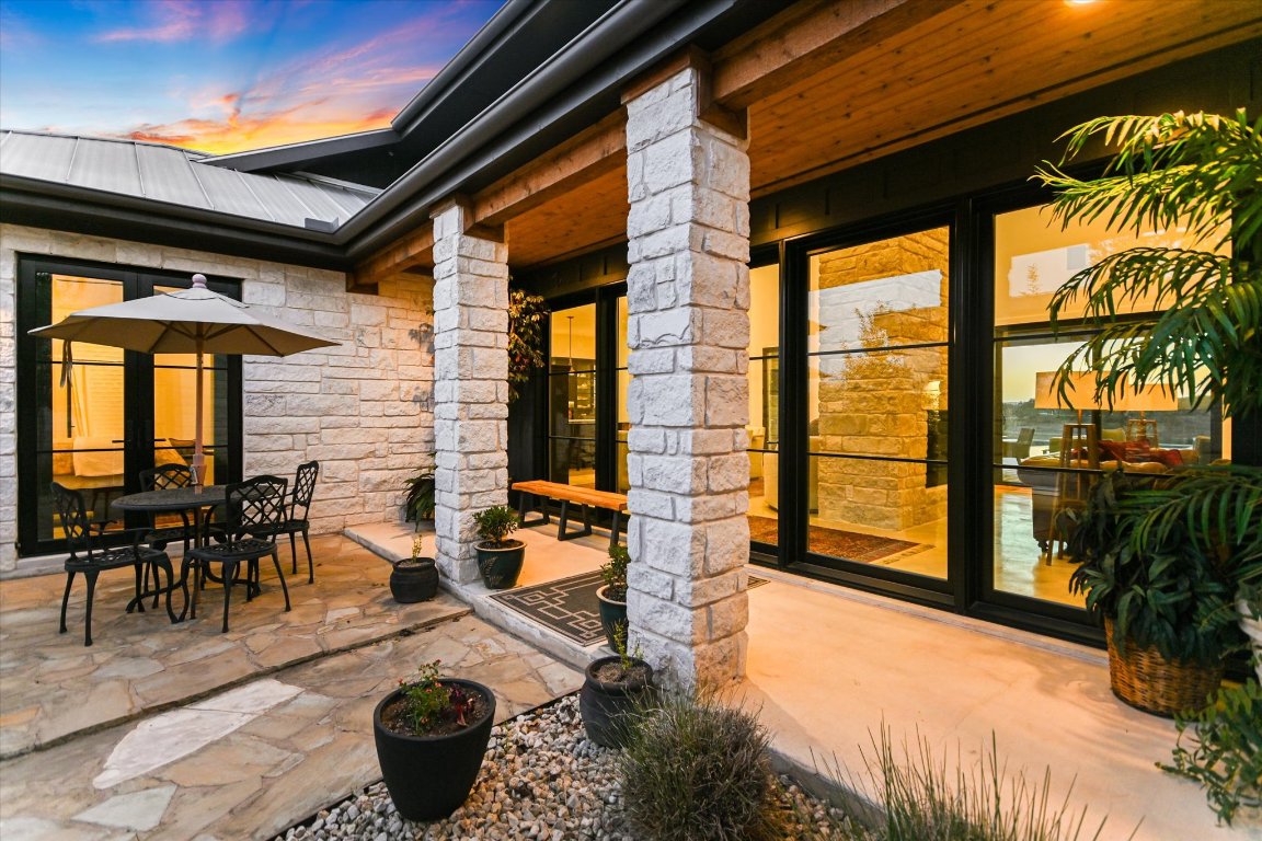 343 Pug Rippy Dripping Springs, TX 78620 - Photo 8 of 40