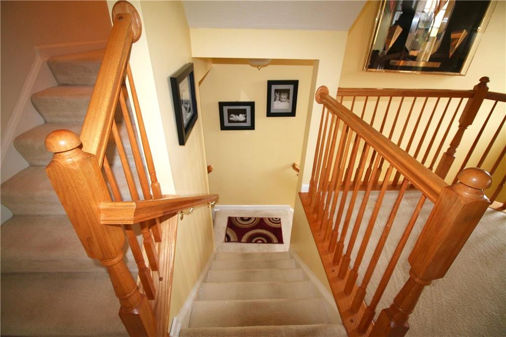 111 Park Place McKees Rocks, PA 15136 - Photo 21 of 23 Entry stairs to the main floor.