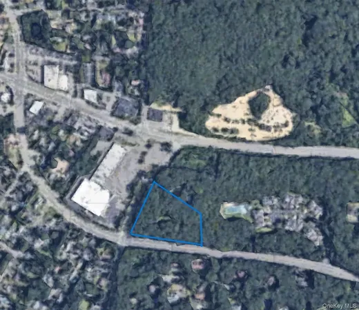 $1,875,000 | 684 Old Country Road, Huntington, NY 11743