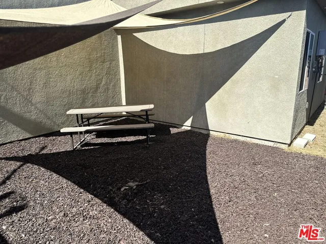 $4,300 | 3216 West 30th Street, Los Angeles, CA 90018