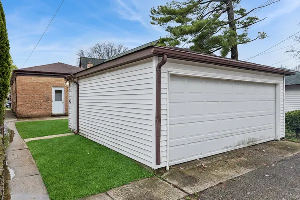 $399,900 | 5906 Capulina Avenue, Morton Grove, IL 60053