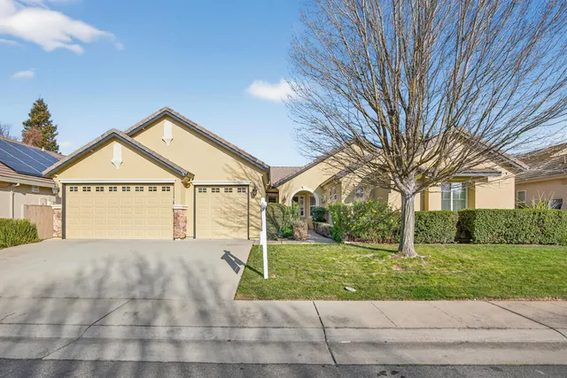 $749,000 | 733 Killebrew Way, Galt, CA 95632