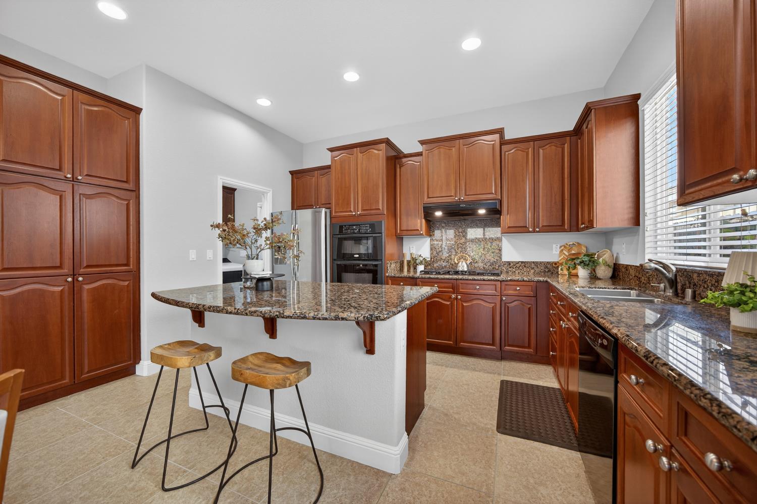 733 Killebrew Way Galt, CA 95632 - Photo 28 of 74