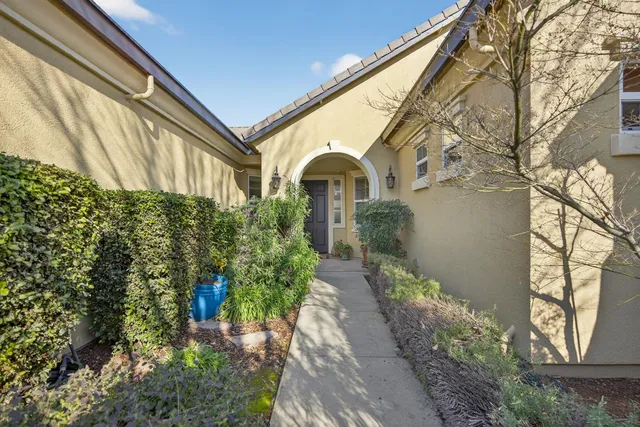 $749,000 | 733 Killebrew Way, Galt, CA 95632