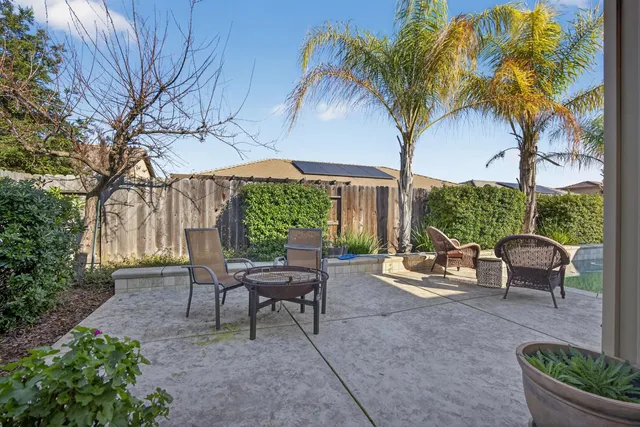 $749,000 | 733 Killebrew Way, Galt, CA 95632