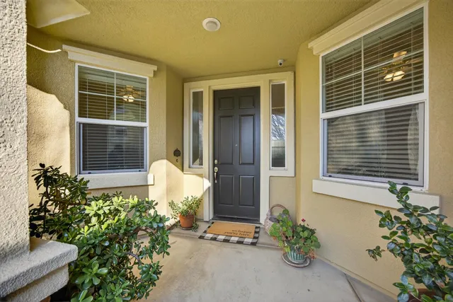 $749,000 | 733 Killebrew Way, Galt, CA 95632