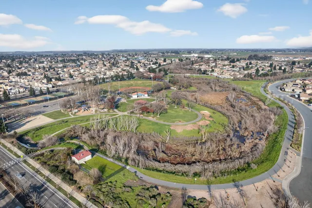 $749,000 | 733 Killebrew Way, Galt, CA 95632