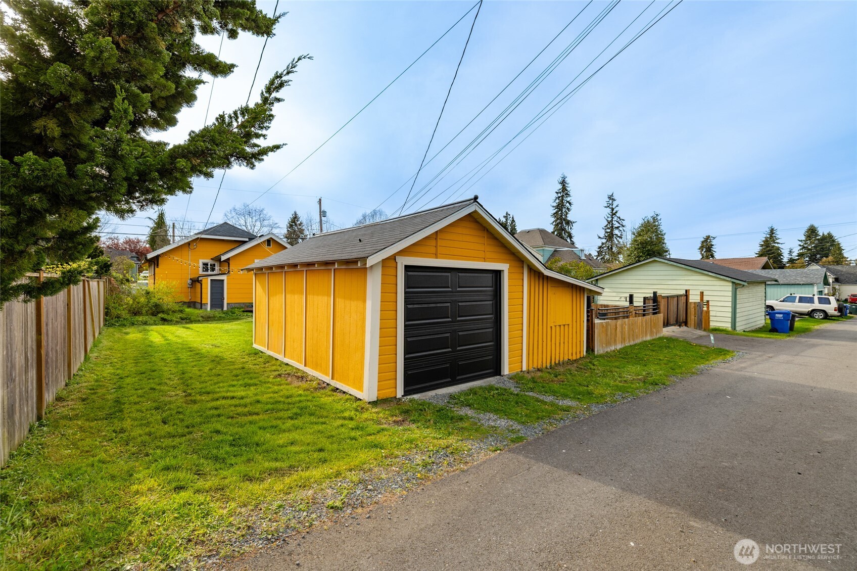 2317 Fulton Street Everett, WA 98201 - Photo 4 of 33