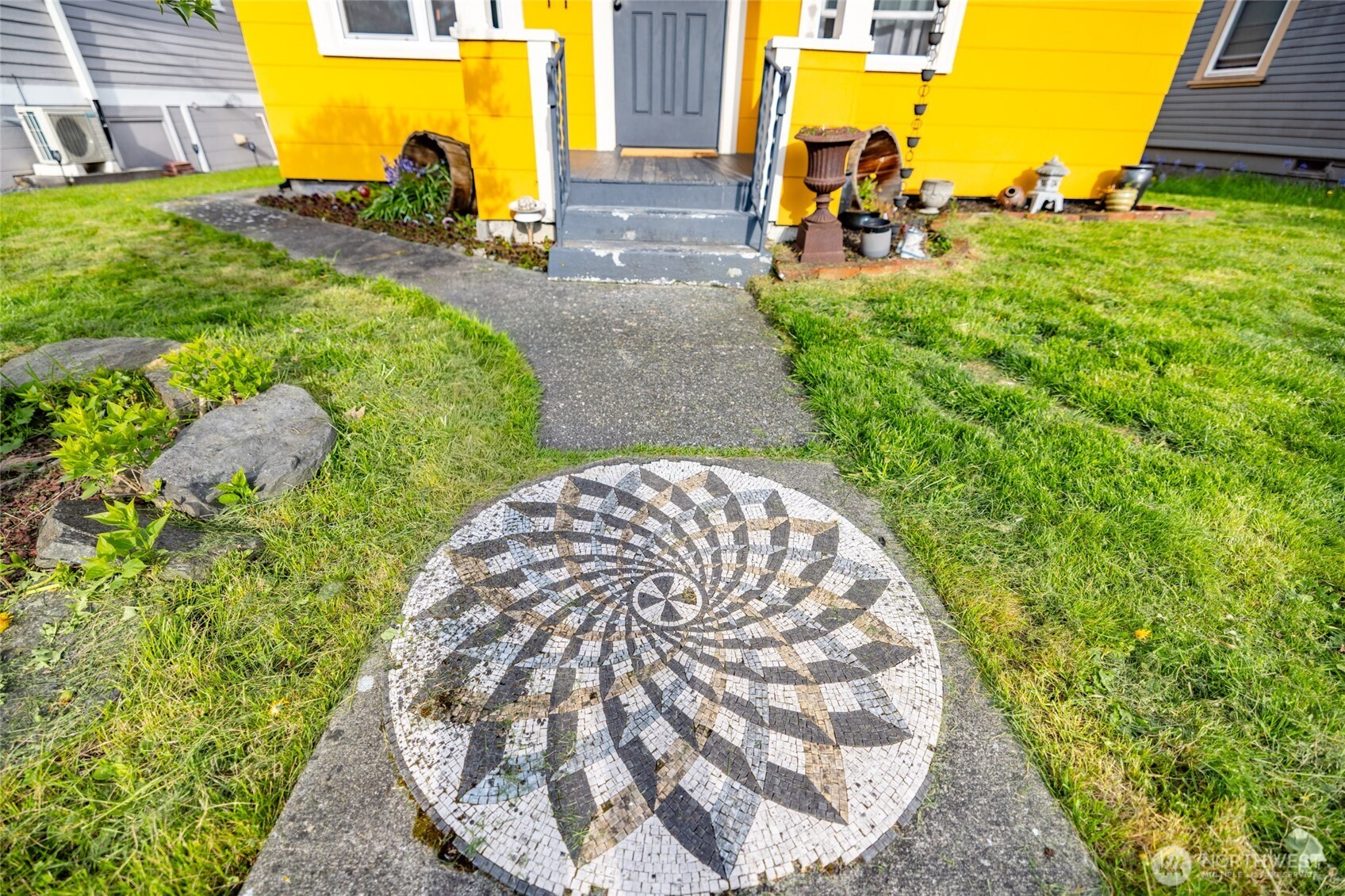 2317 Fulton Street Everett, WA 98201 - Photo 7 of 33