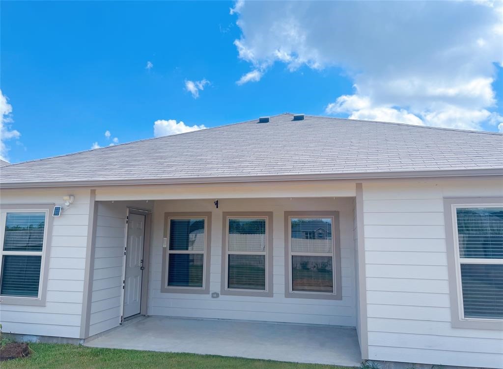 126 Courageous Side Way Magnolia, TX 77354 - Photo 22 of 28 back yard