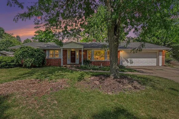 $239,900 | 1111 South Clinton Street, Charlotte, MI 48813