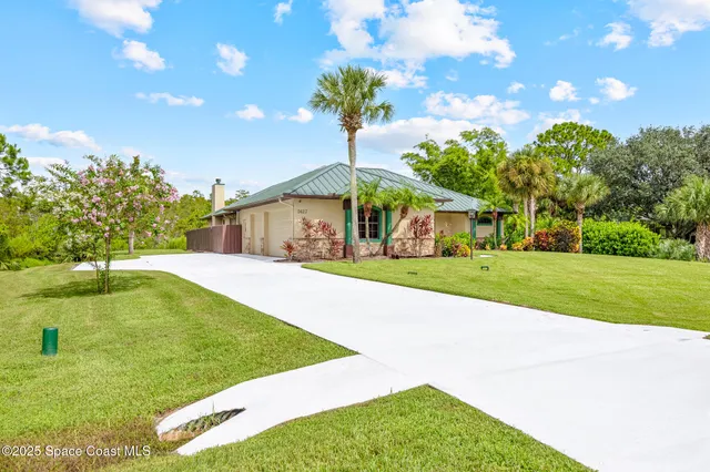 $870,000 | 5627 Cypress Creek Drive, Grant, FL 32949