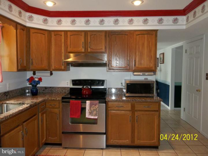 10 Krauser Road Downingtown, PA 19335 - Photo 9 of 25 Kitchen