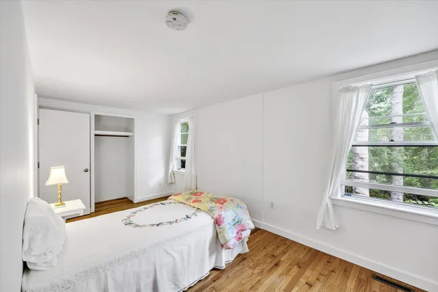 $5,000 | 44 Nobska Road, Woods Hole, MA 02543