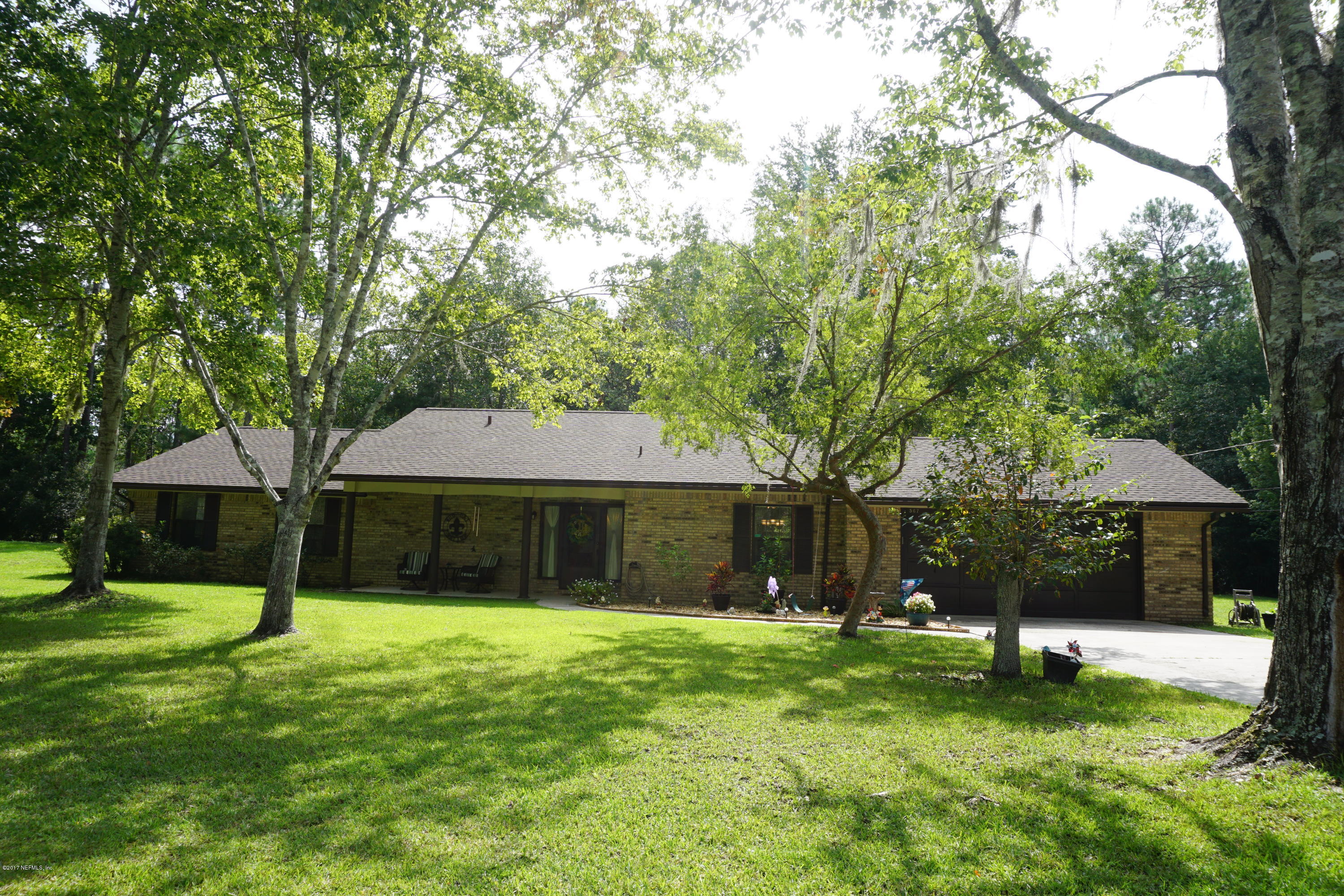 567 Wesley Road Green Cove Springs, FL 32043 - Photo 5 of 23 DSC08431