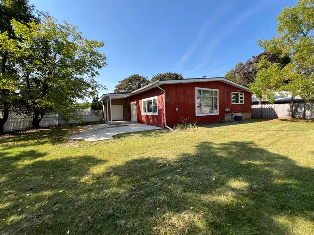 $254,150 | 10063 West Grantosa Drive, Milwaukee, WI 53222