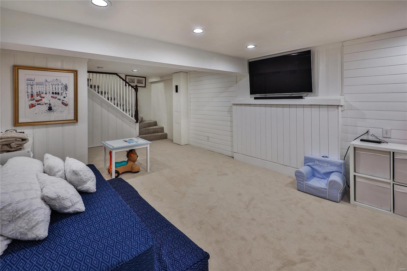 1 Willow Hill Road St. Louis, MO 63124 - Photo 27 of 32