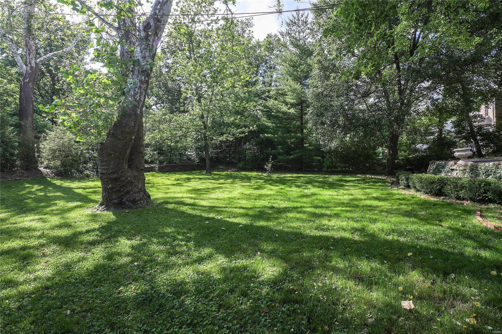 1 Willow Hill Road St. Louis, MO 63124 - Photo 28 of 32