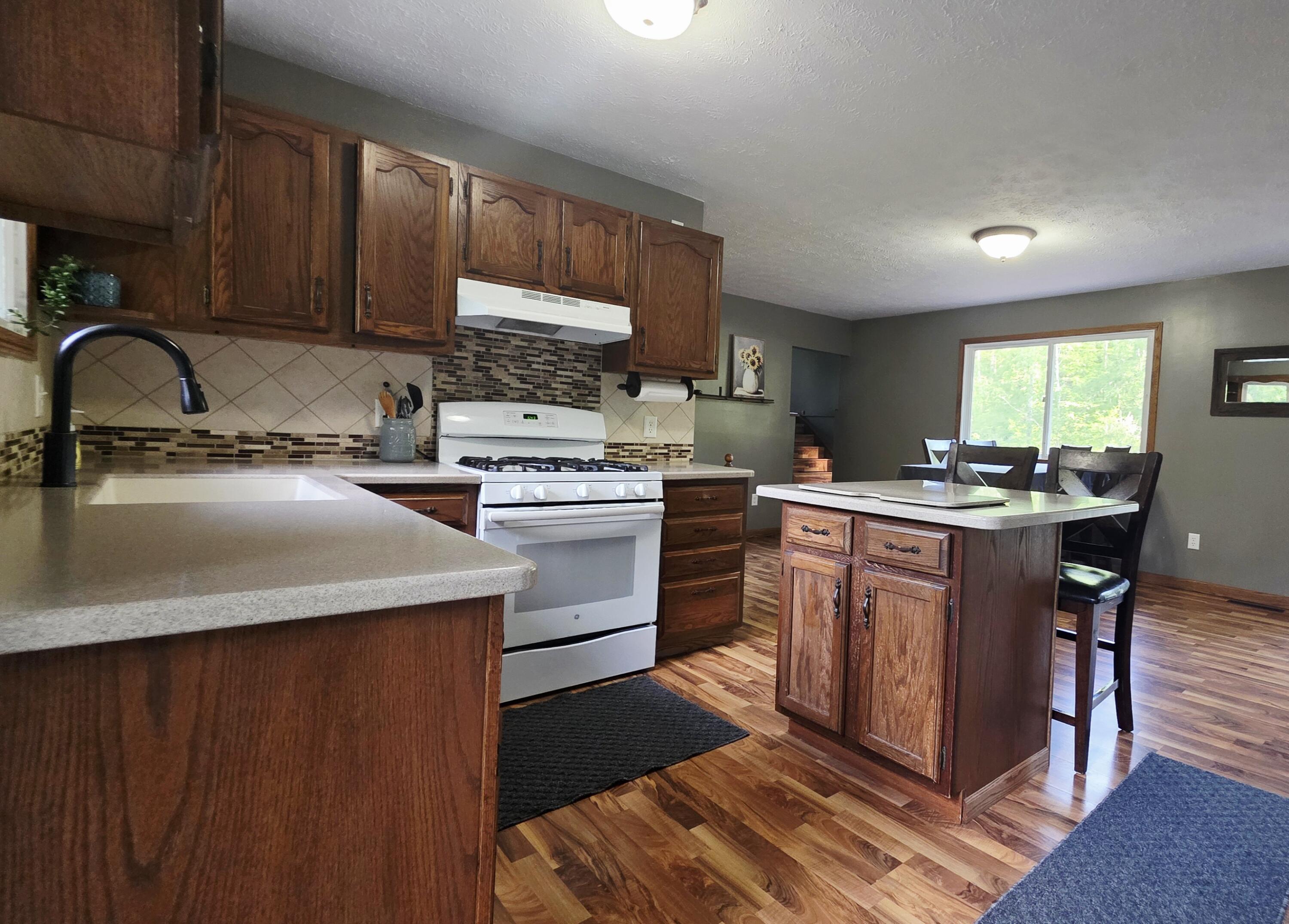 2790 West Wing Road Mount Pleasant, MI 48858 - Photo 16 of 54 20260604_184248