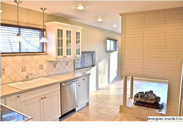 2729 Shades Crest Road Birmingham, AL 35216 - Photo 4 of 31