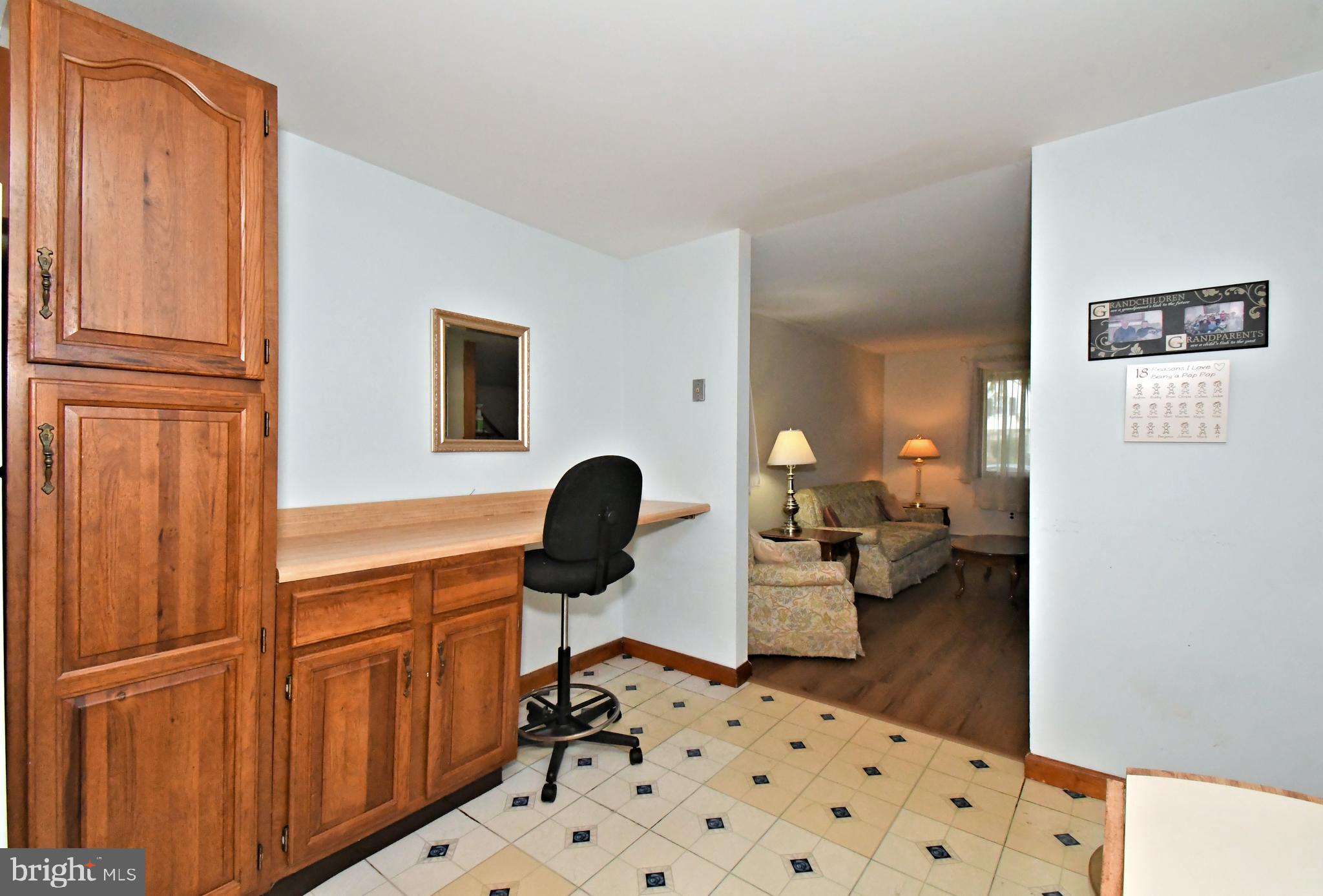 500 Burton Road Oreland, PA 19075 - Photo 11 of 54 Kitchen