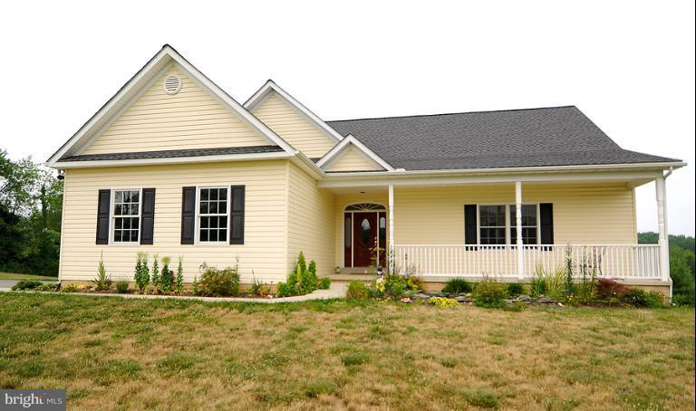 14441 Black Ankle Road Mount Airy, MD 21771 - Photo 25 of 25 a view of a house with yard