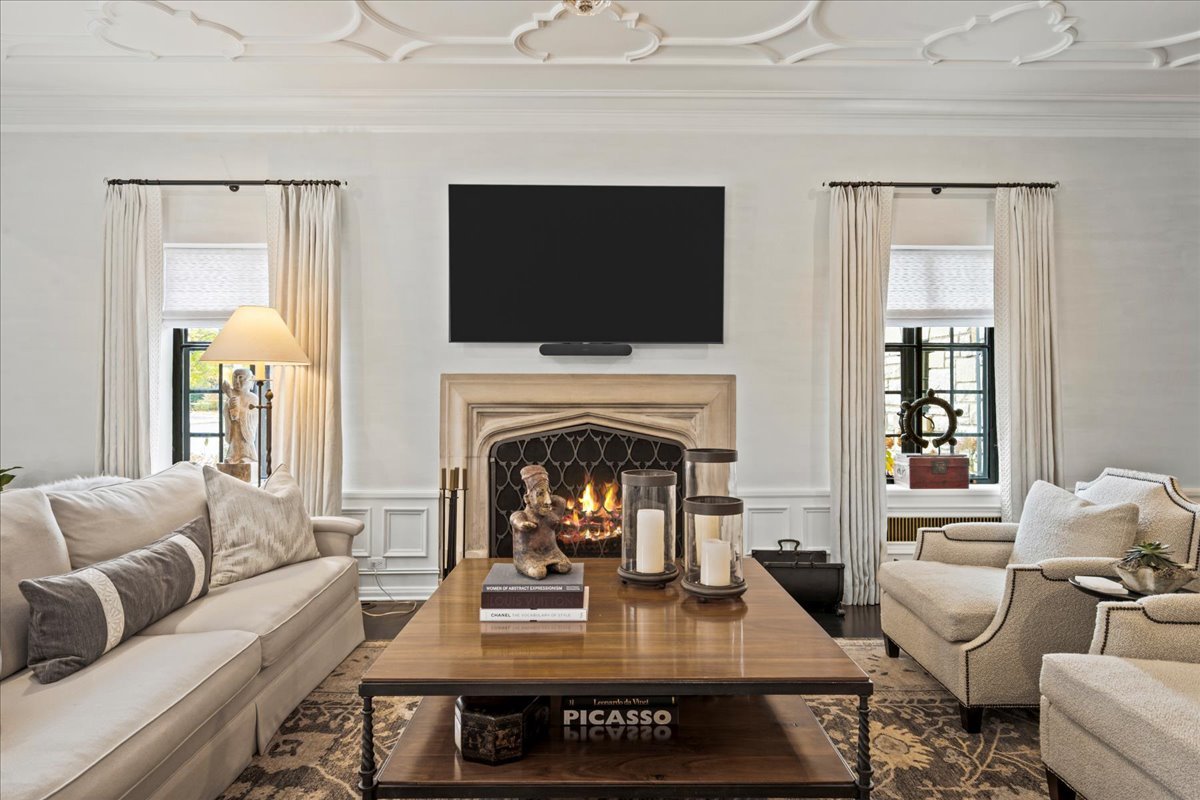 405 Sheridan Road Kenilworth, IL 60043 - Photo 6 of 61