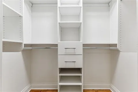 $2,200 | 920 Poeyfarre Street, Unit 327, New Orleans, LA 70130