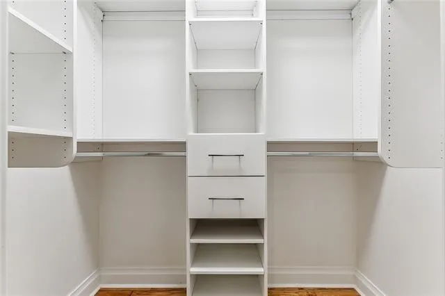 $2,400 | 920 Poeyfarre Street, Unit 327, New Orleans, LA 70130