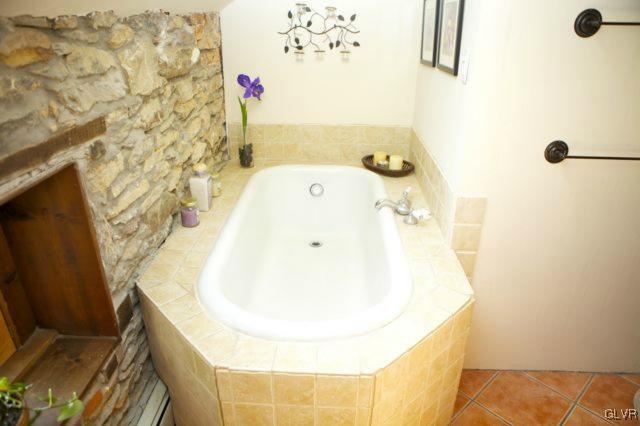 5382 Chapmans Road Orefield, PA 18069 - Photo 21 of 28 Gallery Image 21