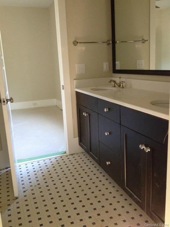 5534 Closeburn Road Charlotte, NC 28210 - Photo 10 of 21 Gallery Image 10