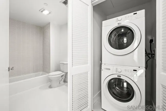 $629,900 | 801 Ash Street, Unit 402, San Diego, CA 92101