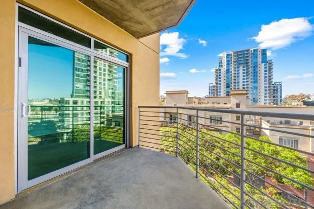 $629,900 | 801 Ash Street, Unit 402, San Diego, CA 92101