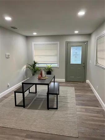 $2,700 | 7014 Glenview Drive, Tampa, FL 33619