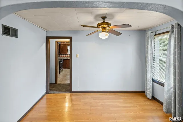 $78,000 | 721 West Whittaker Street, Salem, IL 62881