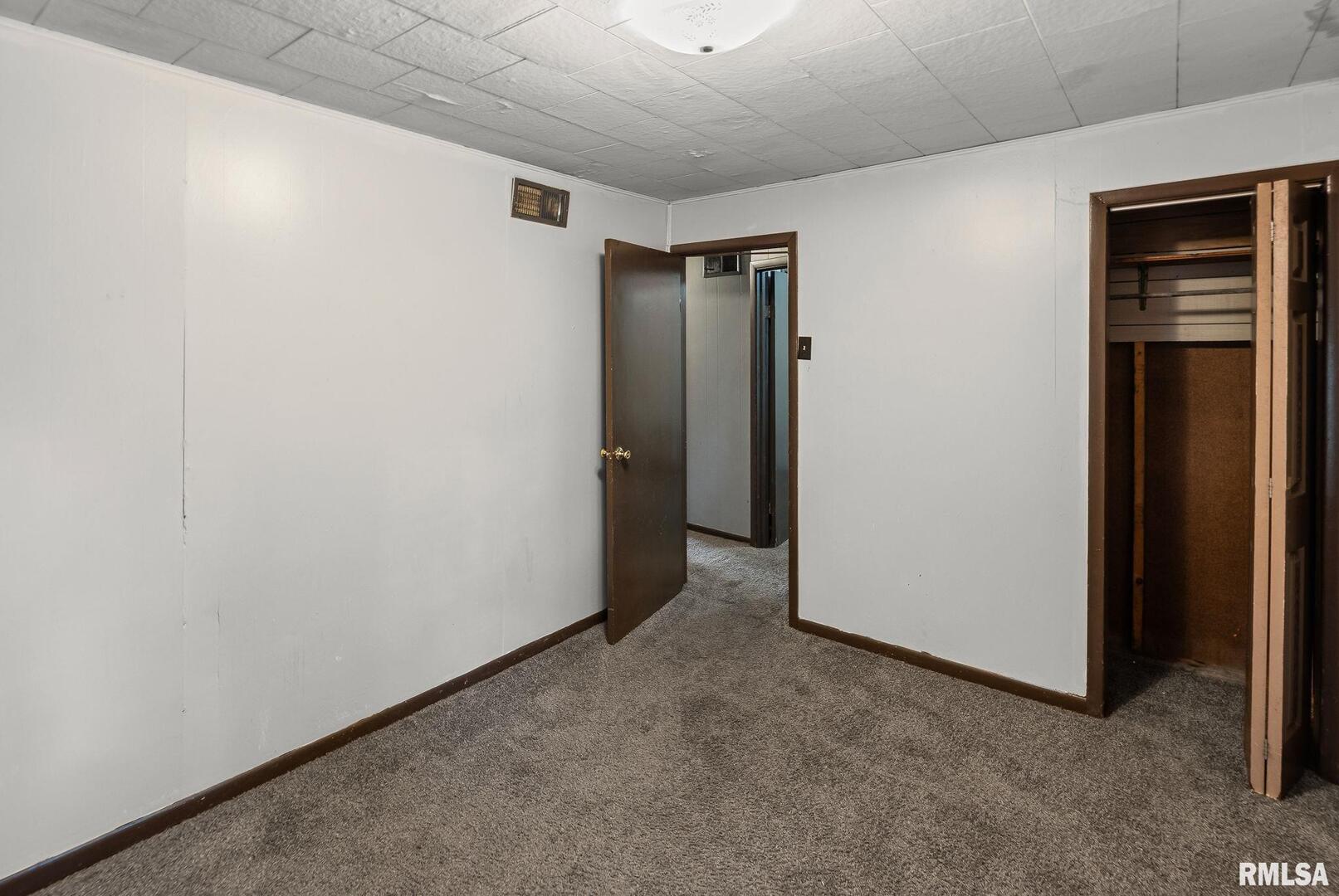 721 West Whittaker Street Salem, IL 62881 - Photo 23 of 25 a view of an empty room