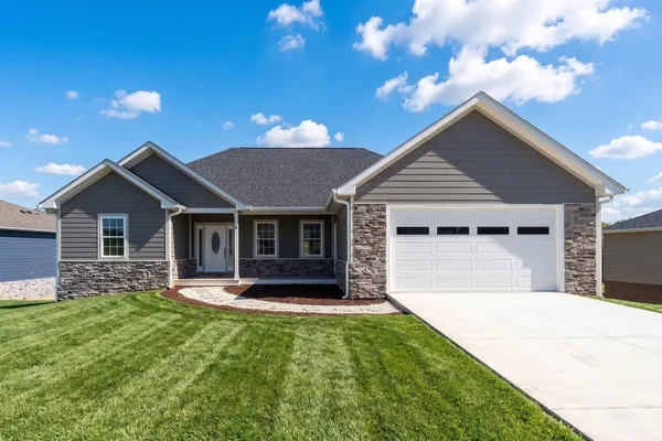 $522,000 | 44 Autumn Bluff Drive, Weyers Cave, VA 24486