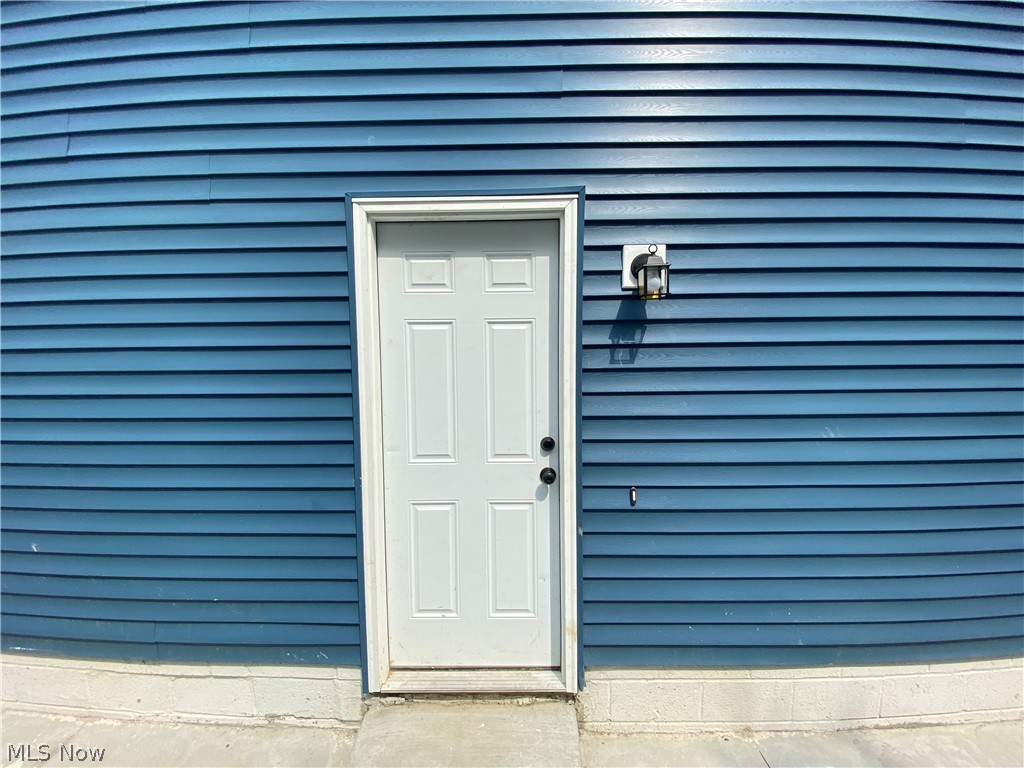 14557 Baumhart Road Oberlin, OH 44074 - Photo 29 of 34 entrance to garage
