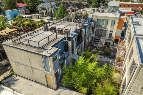 $324,995 | 2406 De Soto Avenue, Unit B, Savannah, GA 31401