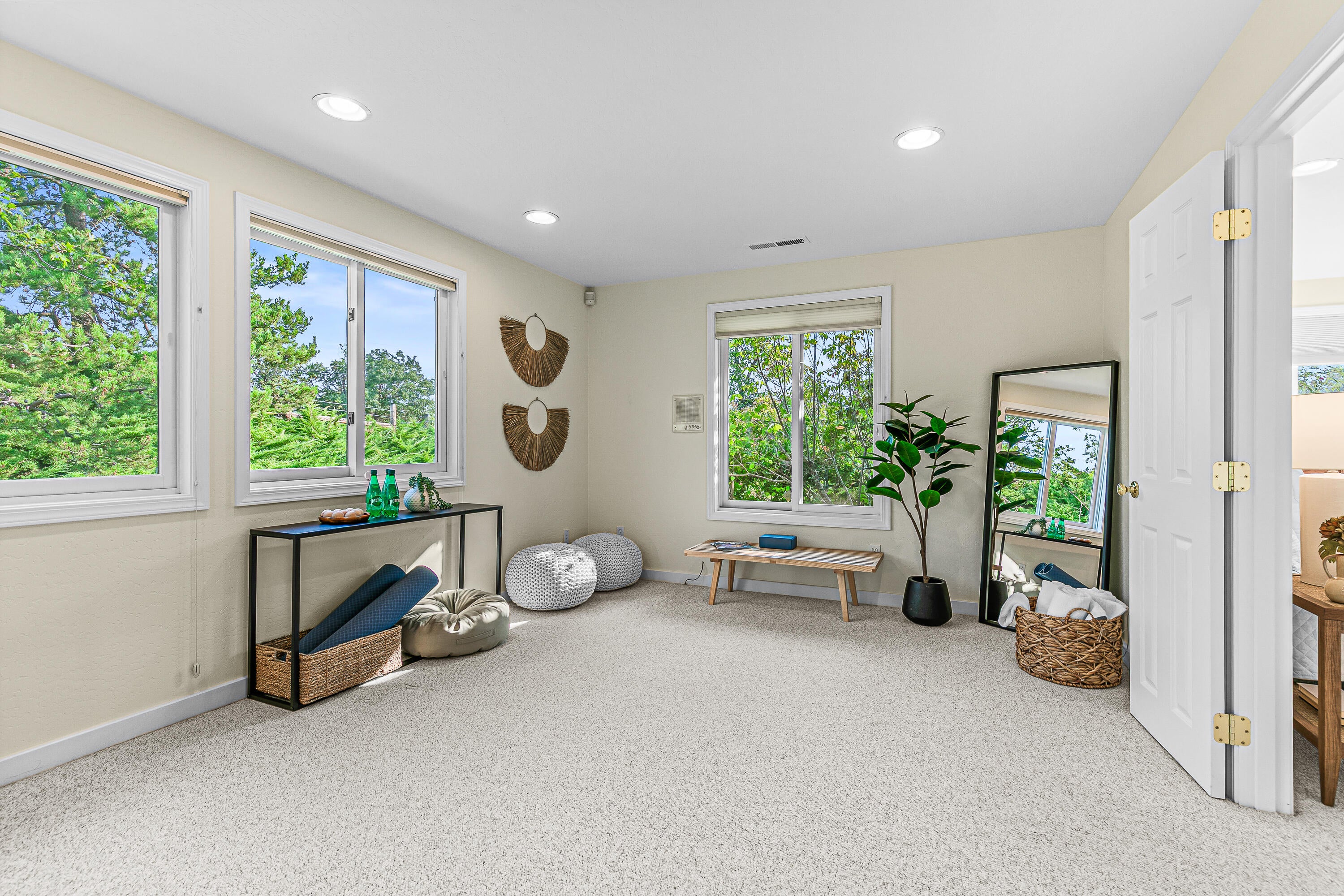 3255 Pioneer Road Medford, OR 97501 - Photo 21 of 45 3255 Pioneer Road, Medford, OR 97501