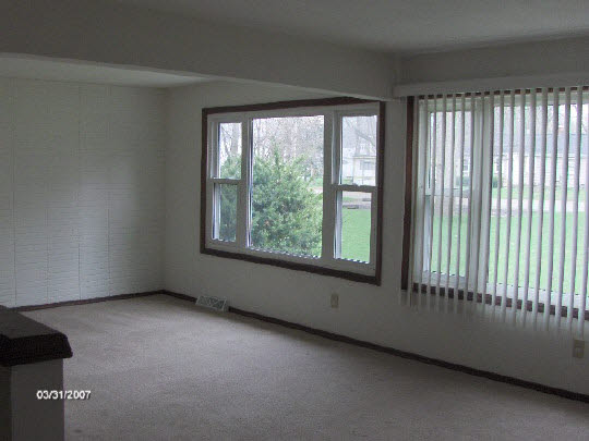 2141 Forest View Road Rockford, IL 61108 - Photo 3 of 4 Gallery Image 3