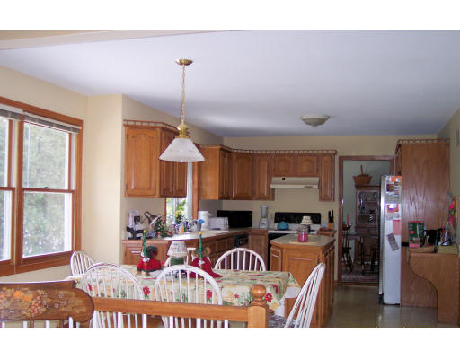 164 Meadowbrook Road Longmeadow, MA 01106 - Photo 3 of 12 Gallery Image 3